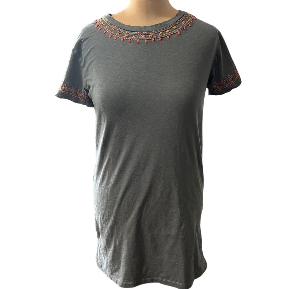Natural Life Gray Embroidered Short Sleeve Crew Neck Shirt Dress, Size M